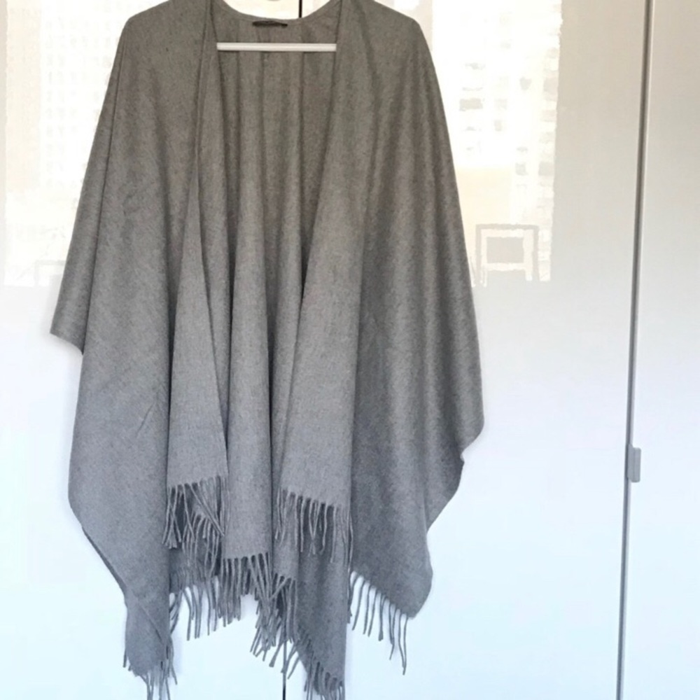 rag & bone Italian Cashmere Poncho with Fringe-Trim GREY one size shawl wrap